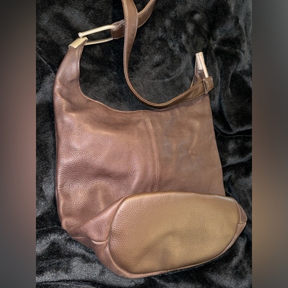 Remi 100% genuine, leather bucket bag Small - Picture 8 of 12